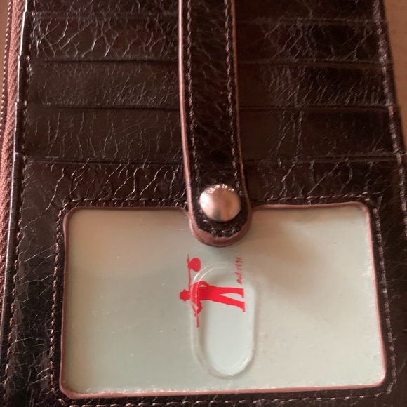 Hobo, NEW WITH TAGS, Small BLACK Wristlet. 100 percent genuine LEATHER. - Picture 6 of 7